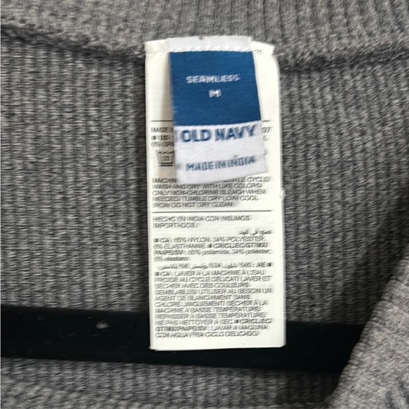 Old Navy Gray Crop Ribbed Top Fitted Crew Neck - Picture 3 of 6